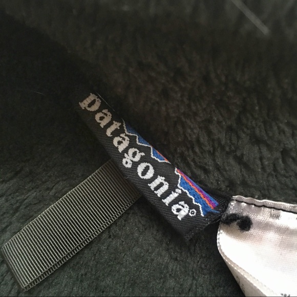 **SOLD** Vintage Patagonia Fall ‘05 R4® Jacket - Picture 4 of 8